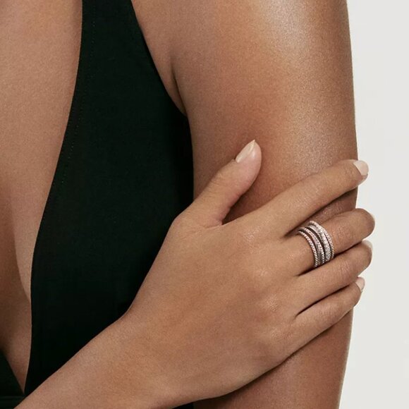 Authentic David Yurman Crossover Wide Ring with Diamonds - Picture 2 of 11